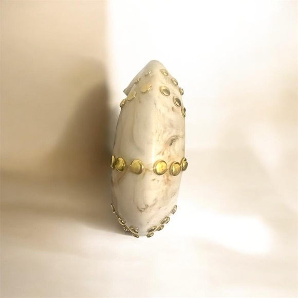 🔥🔥🆕Elegant Cream and Gold Studded Bangle Bracelet - Picture 3 of 4